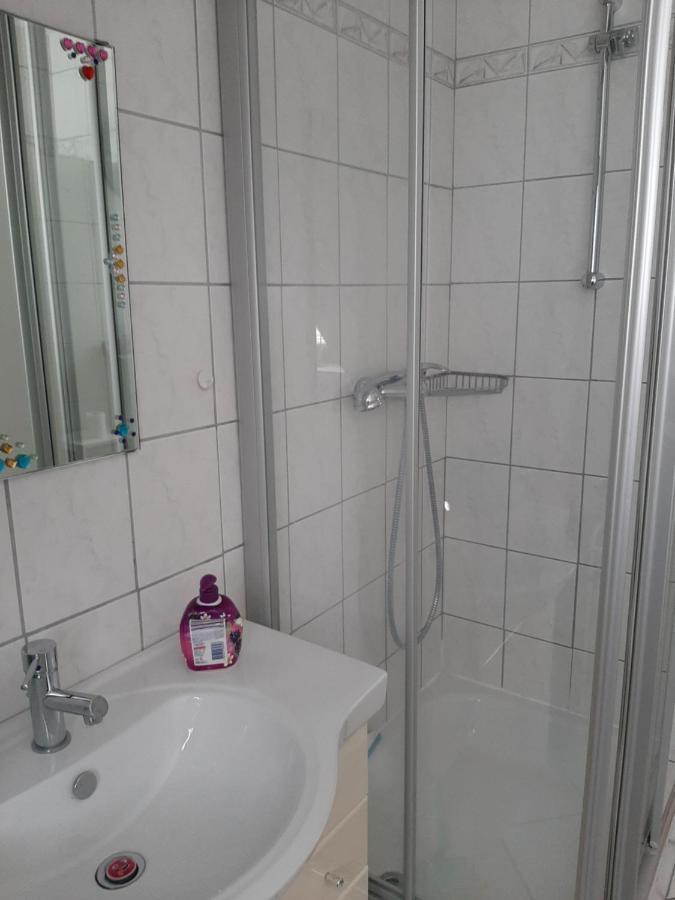 Familienfreundliche Ferienwohnung Auf Dem Lande Monteur Wohnung Hessisch Oldendorf Екстер'єр фото